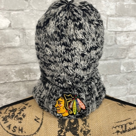 NHL Chicago Black Hawks Knit Hat - Picture 1 of 4